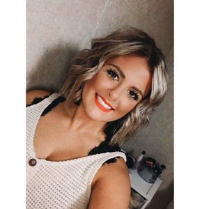 Meet your Posher, Alyssa brook